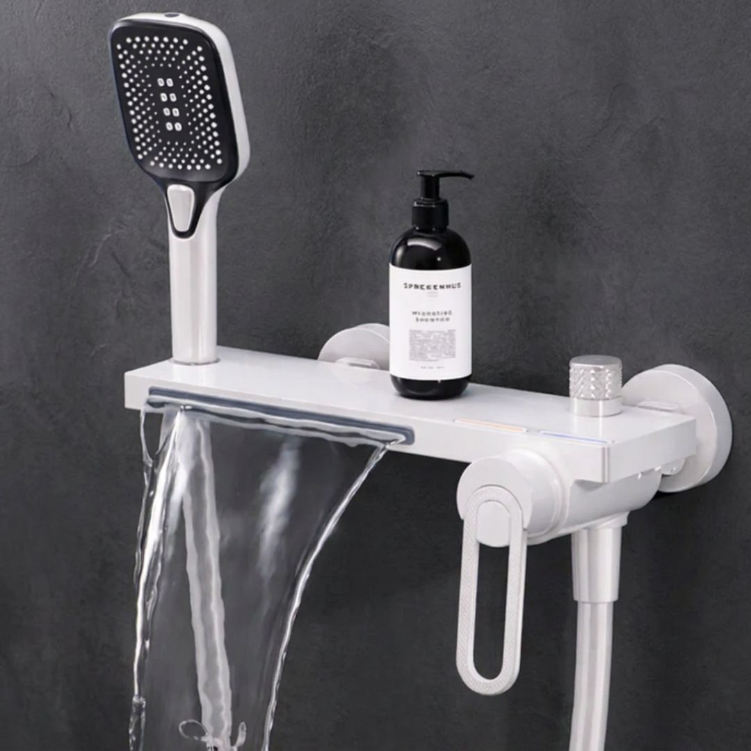 Robinet mural baignoire douche cascade avec douchette à main — Blanc